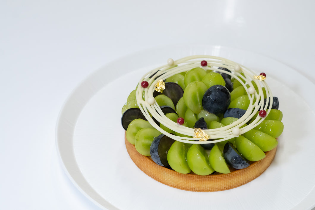 Muscat and Grapes Tart (September and October Seasonal Item)